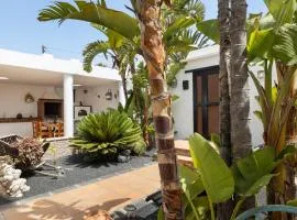 Casa Strelitzia by Escape Home
