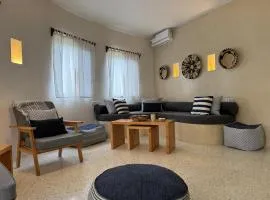 Amani Breeze Ghepard Towers