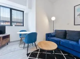 Light & Modern 1 Bed Budget Apartment Dudley