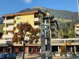 Rothorn Center A 1Og Schöpfer