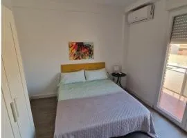 Habitacion con balcon Alfarooms