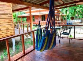 Wooden House Koh Lanta, hotel u gradu Ko Lanta