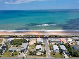 Bombora Suites #202 | Flamingo Suite, hotel in Flagler Beach