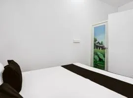 THE HOTEL PARADISE