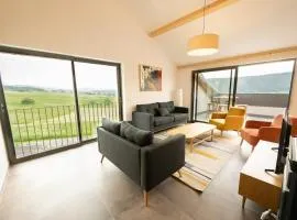 Le 240, entre lac et montagnes