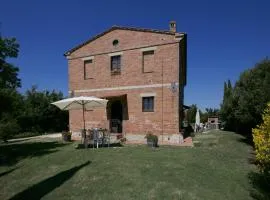 Farmhouse in Tuscany near Siena & Hot Springs
