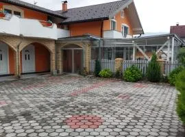 4 Room - 2 story Apartment Kuckovic