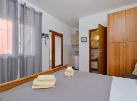 Apartment Jadranka cozy terrace tetreat, Mali Lošinj