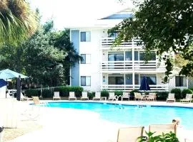 Fiddler's Cove 11e - Updated Folly Field Villa