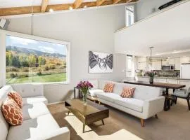 Family friendly Snowmass retreat w. hot tub and pool. 5 minutes to resort
