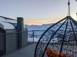 High Gudauri - Ski in ski out - loft with terrace