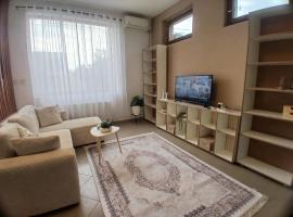 Fufy's apartment, hotel in Dumbrăviţa