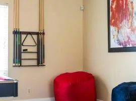 6 Beds 3 Baths Pool BBQ Near the Strip