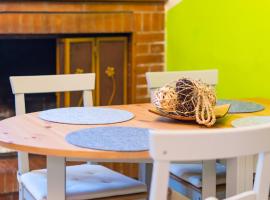 E-Home, hotel a Volla