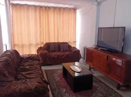 Cochera, 3 dormitorios, 2 baños, hasta 6 huésped