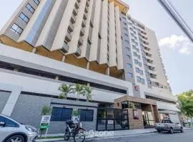 Estadia com piscina e academia a 350m da Praia em localização privilegiada de Maceió - SLI