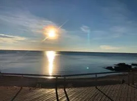 Apartament L'Ampolla BLAU a 50 m del MAR, WIFI, parking