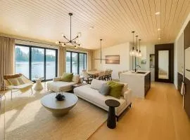 Stoney Lake Cottage with Private Dock by Leavetown Vacations