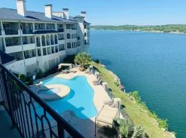 Hill Country Island Retreat