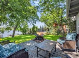 River Oaks Place
