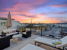 Modern Luxury Townhouse with Private Elevator and Rooftop Terrace