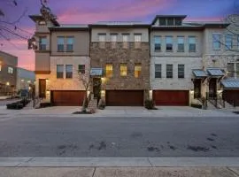 Modern Luxury Townhouse with Private Elevator and Rooftop Terrace