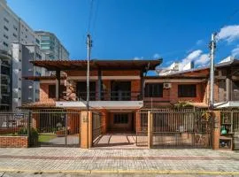 Casa aconchegante perto da praia HN6078