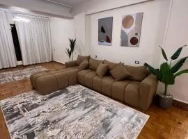 Zamalek 3BR sunny apt