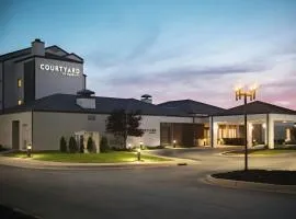 Courtyard by Marriott Louisville East