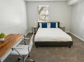 Brentwood A2 I Cozy & Comfy I 2bd I Free Parking