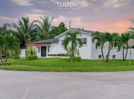 Miami Fun Home with Pool & Games L30