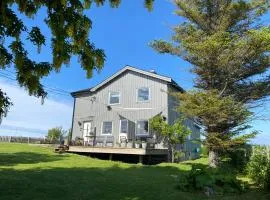 2 Bedroom Apartment in Island Paradise