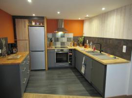 Le Loft de l'Abbaye, hotel v destinaci Saint-Savin