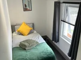 Saunders Lodge 4bedroom house sleeps up to 6