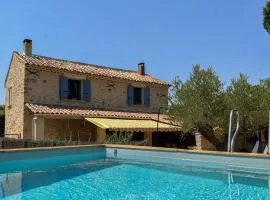 Mazet des Balestiés cœur Luberon 120 m2 6 pers avec piscine