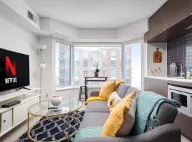 Premier 1BR Condo in Yorkville's Finest Building