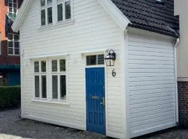 Nyrenovert Bergenshus midt i Hjertet av Bergen - Rolig Smau