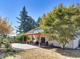 Private Outdoor Space 9 Mi to Downtown Vancouver!
