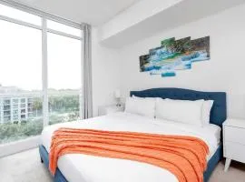 Stylish Condo with Private Patio in Fortyork