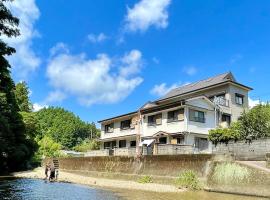 シーラニ白浜荘，Kannoura的海灘飯店