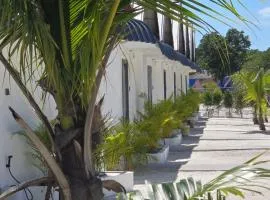 White Beach Resort Longset