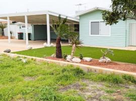 A Golden Barrel: Lancelin şehrinde bir otel
