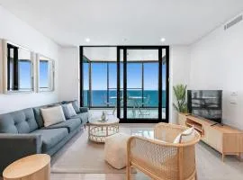 Sky-High Villa with Wide Ocean Views - Pet Friendly