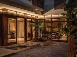 Shaxi Senxi Aesthetic Art Boutique Homestay