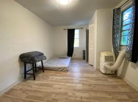 郊区安静民宿, hotel a Oklahoma City