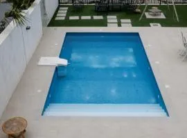 The Bay Villa