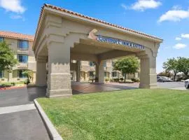Comfort Inn & Suites Lancaster Antelope Valley