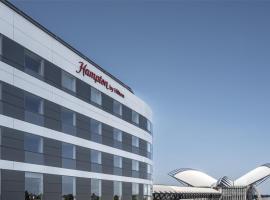 Hampton By Hilton Lyon Airport, overnatningssted i Colombier-Saugnieu