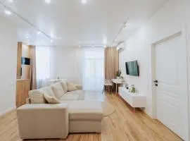 Step Out to Stores & Parks TOP - 1BR on Blvd