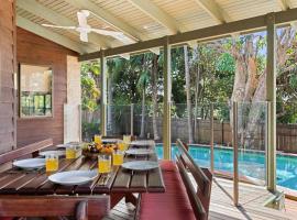 Buderim Rustic Retreat - Pool & Pet Friendly, hôtel à Buderim